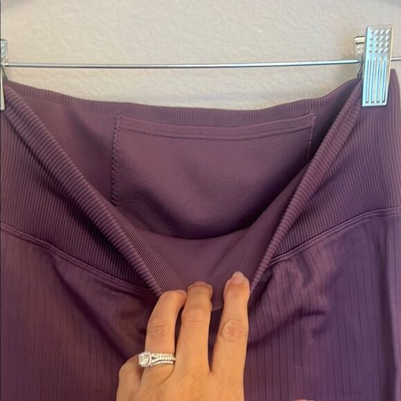 PINK Victoria's Secret Purple to Blue Ombre Leggings - Picture 3 of 4